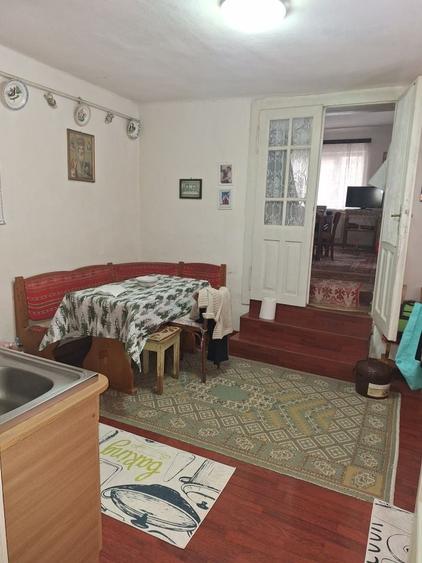 Casă cu 3 camere cu Teren 256 Mp în Lupeni