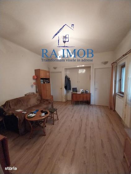 Casă cu 4 camere cu Teren 322 Mp în Ultracentral