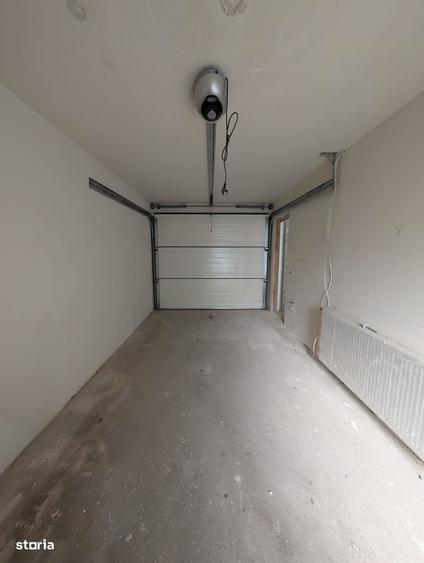 Casă cu 4 camere în Florești