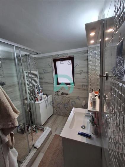 Casă individuală cu 5 camere cu Teren 700 Mp în Dâmbul Morii