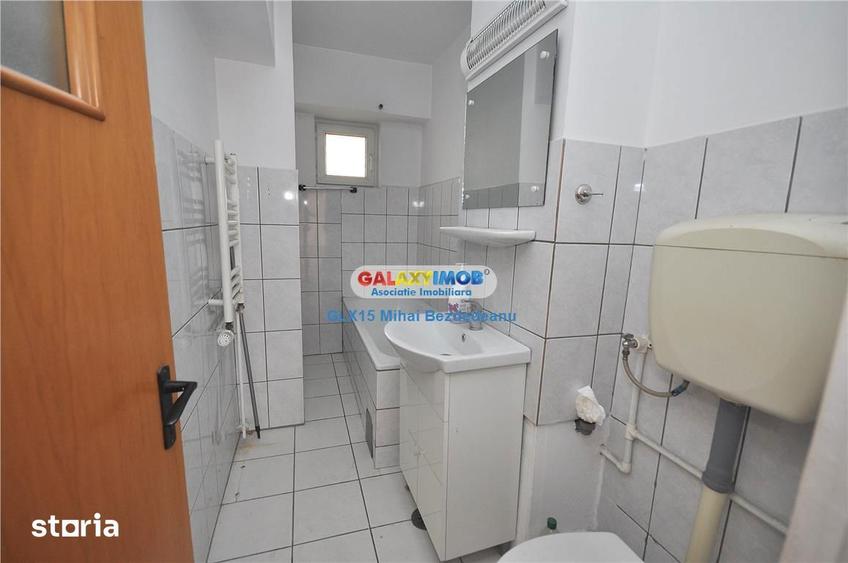 Apartament cu 4 camere decomandat în 13 Septembrie