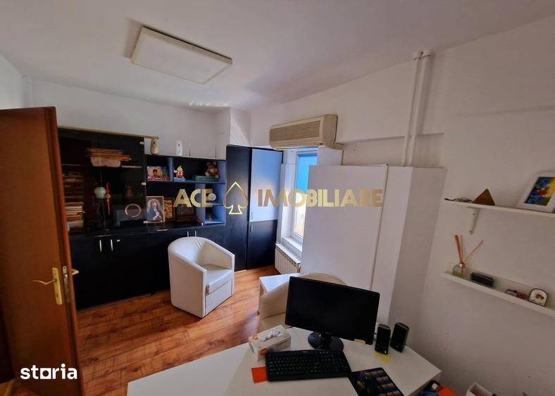 Apartament cu 5 camere, mobilat în Centrul Civic