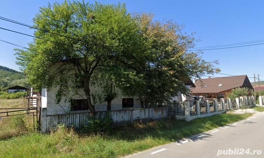 Spațiu comercial, de 930 mp, în Surduc