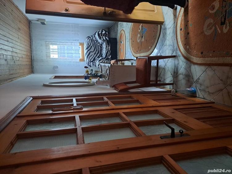 Casă cu 5 camere cu Teren 600 Mp în Central