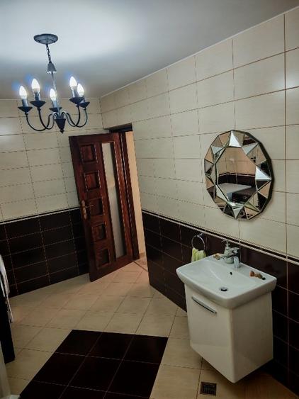 Casă individuală cu 3 camere cu Canalizare în Vânători