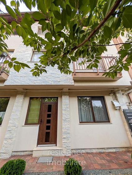 Duplex cu 4 camere cu Teren 30 Mp în Gheorgheni