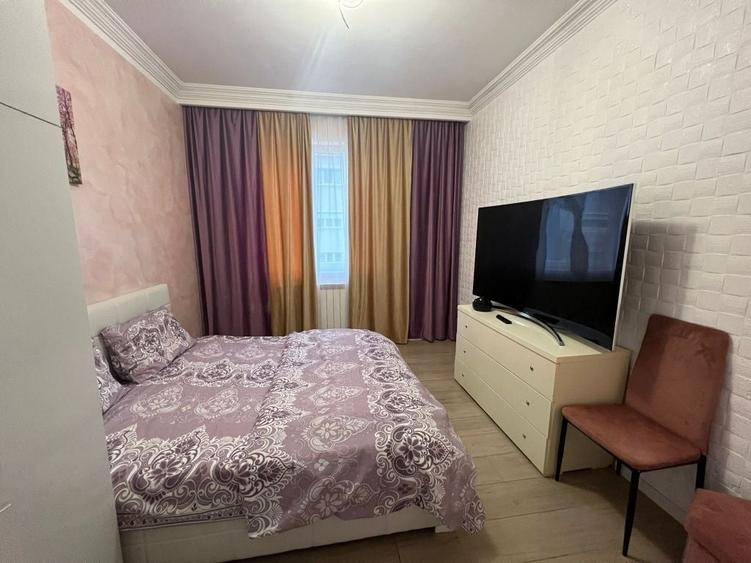 Apartament cu 3 camere semidecomandat în Central