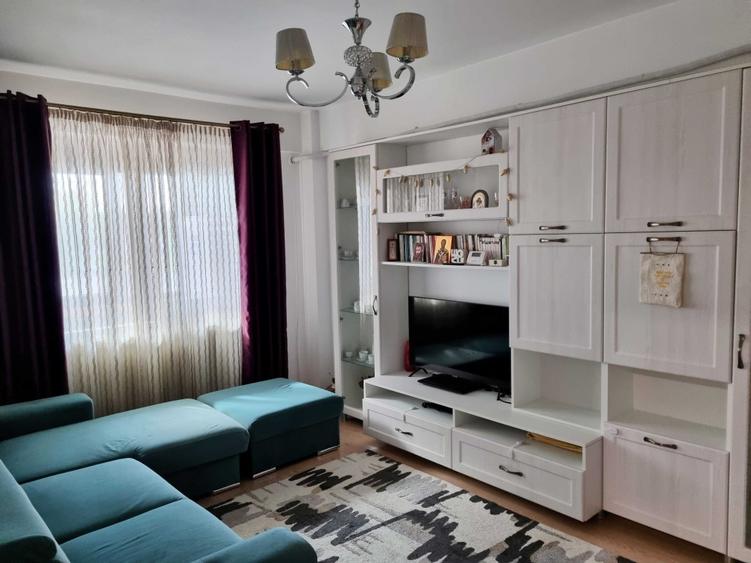 Apartament cu 3 camere decomandat în Lunca Cetățuii
