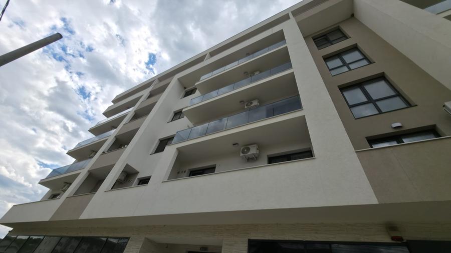 Garsonieră decomandată în Vișani