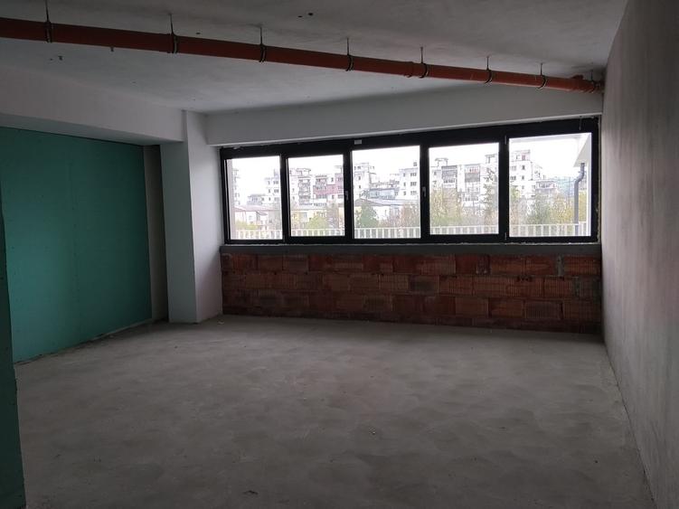 Spațiu comercial, de 74 mp, în Păcurari