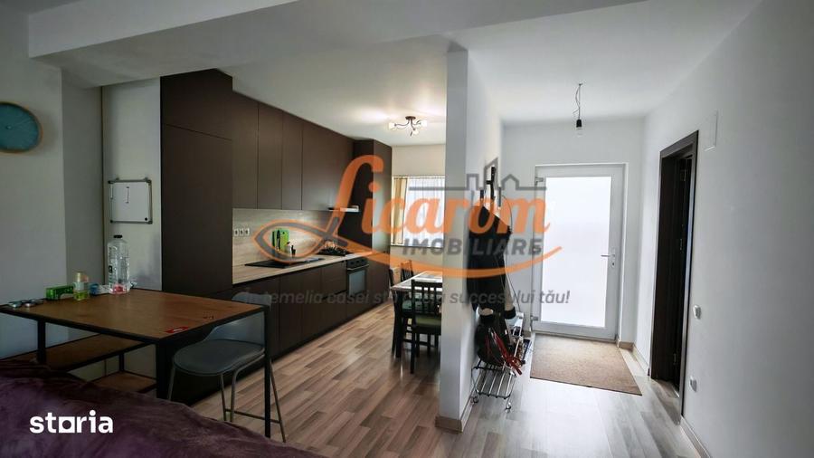 Casă cu 4 camere cu Teren 210 Mp în Central