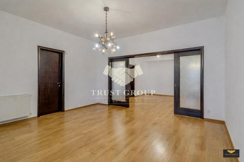 Apartament cu 8 camere decomandat, mobilat în Cotroceni