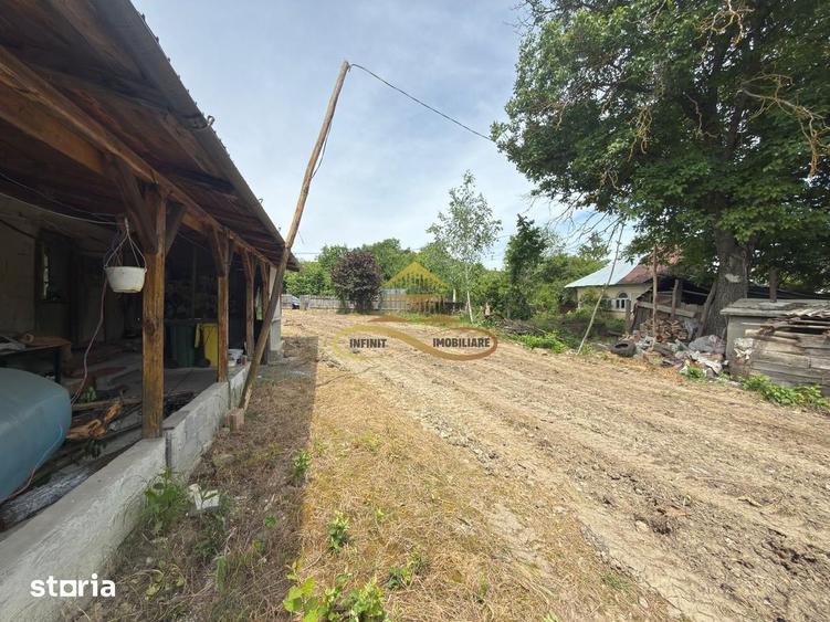 Casă cu 2 camere cu Teren 1234 Mp în Buhoci