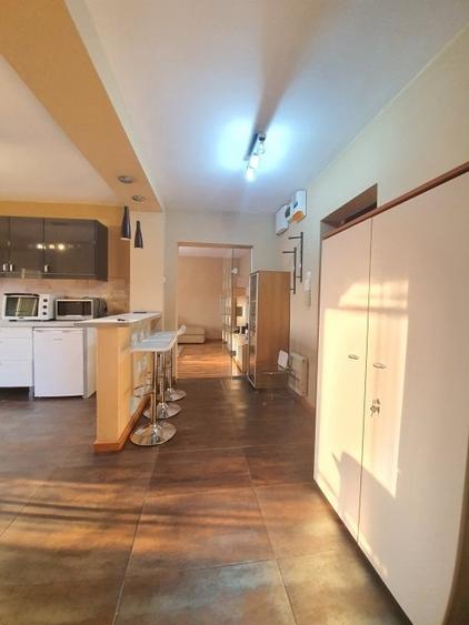 Apartament cu 2 camere decomandat, mobilat în Libertății