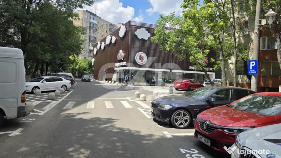 Apartament cu 2 camere semidecomandat în Tineretului