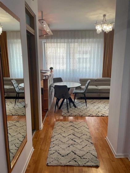 Apartament cu 3 camere decomandat în Mărăști