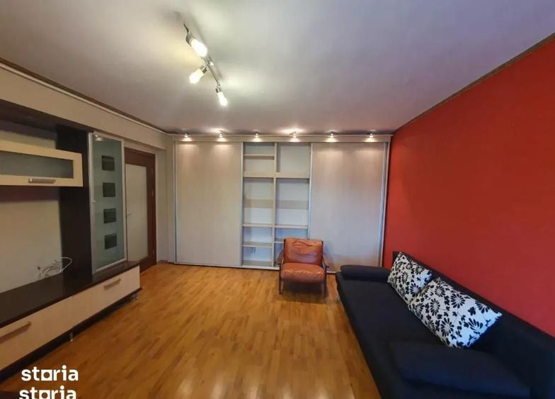 Apartament 3 camere - decomandat - 1