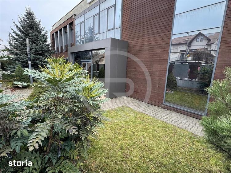 Spațiu comercial, de 1,200 mp, în Florești