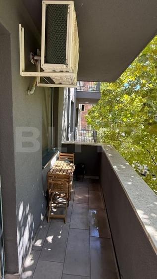 Apartament cu 3 camere decomandat, mobilat în Sud