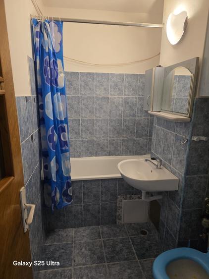 Garsonieră decomandată în Rogerius