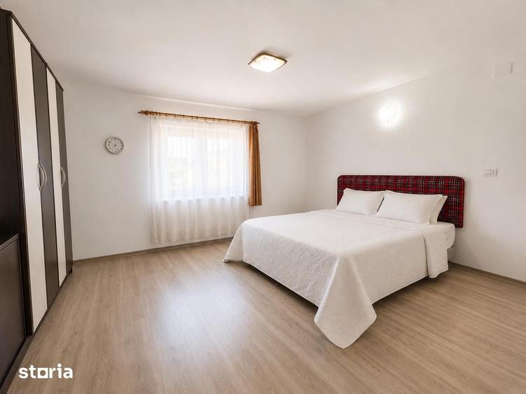 Casă cu 5 camere cu Teren 554 Mp în Mărgineni