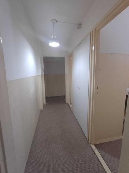 Dacia de vanzare apartament ieftin cu 2 camere etajul 1 - 2