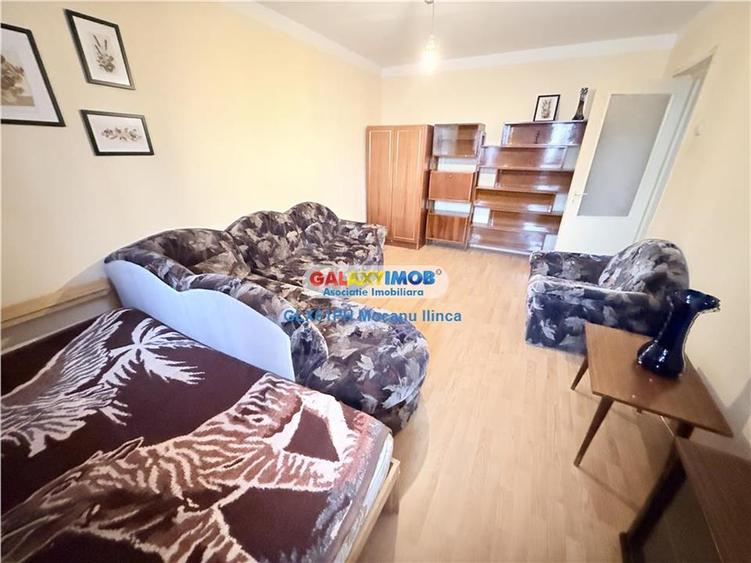 Apartament cu 4 camere decomandat, mobilat în Republicii