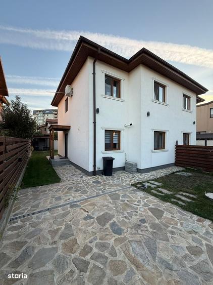 Casă cu 4 camere cu Teren 250 Mp în Central