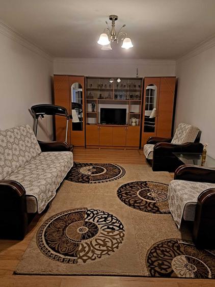 Casă cu 4 camere în Lungulețu