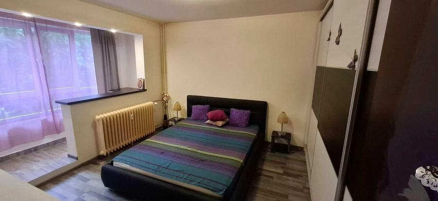 Apartament cu 3 camere decomandat, mobilat în Tudor Vladimirescu