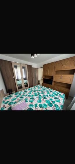 Apartament cu 2 camere decomandat în Florești