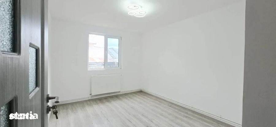 Casă cu 4 camere în Lunca Cetățuii