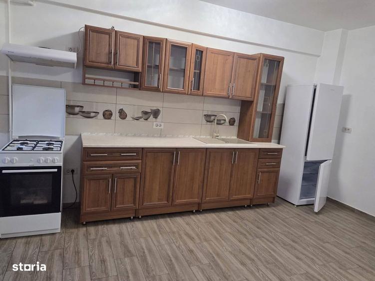 Se inchiriaza apartament 2 camere parter inalt + loc parcare - 5