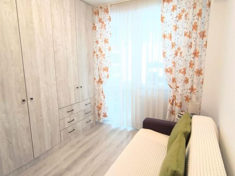 Apartament cu 3 camere decomandat în Burdujeni