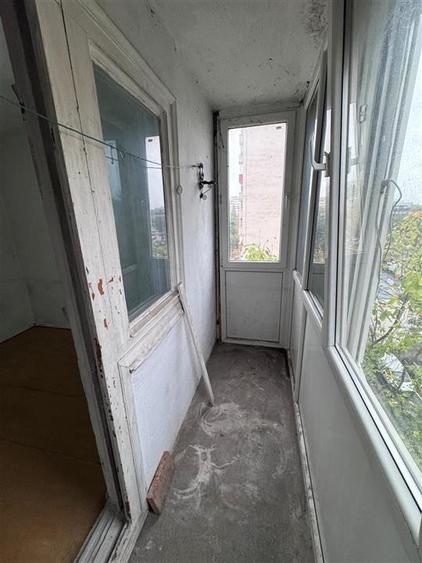 Apartament cu 2 camere semidecomandat în Brâncoveanu