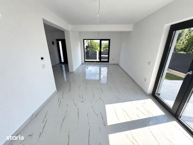 Casă cu 4 camere cu Teren 300 Mp în Rediu