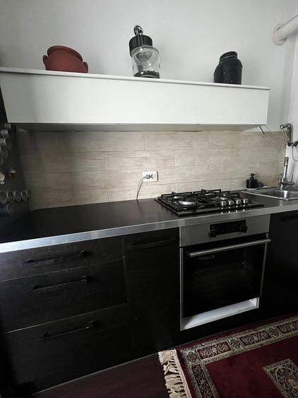 Casă cu 3 camere în Central
