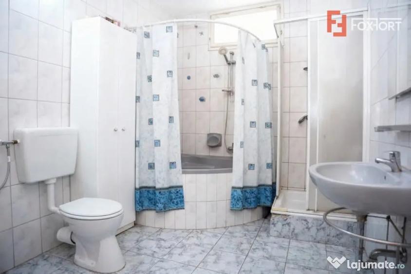 Casă cu 4 camere cu Teren 694 Mp în Șega
