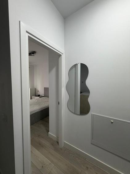 Apartament cu 2 camere semidecomandat în Baza 3