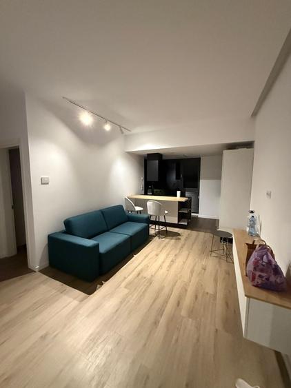 Apartament cu 2 camere semidecomandat în Palazu Mare