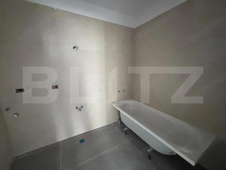 Apartament cu 3 camere decomandat în Torontalului