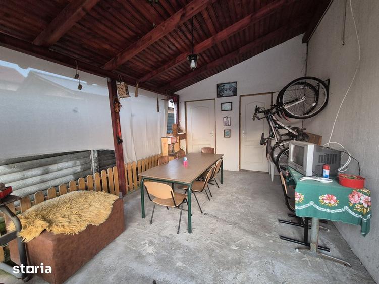 Casă cu 4 camere cu Teren 500 Mp în Valea Călugărească