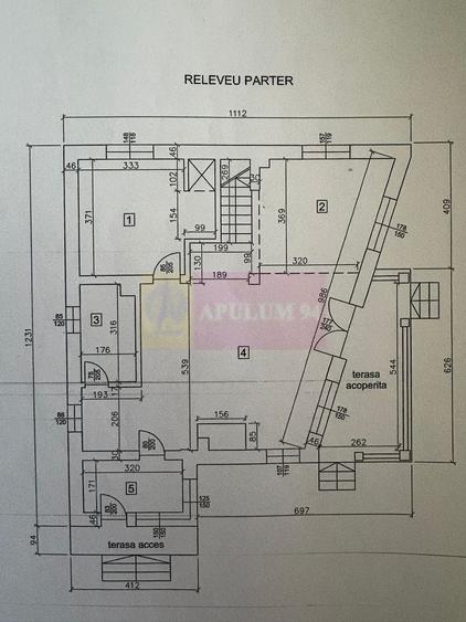 Casă individuală cu 5 camere cu Canalizare în Central