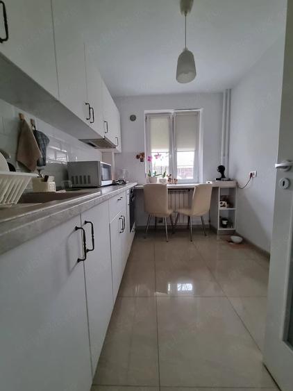 Apartament cu 2 camere semidecomandat în Pajura