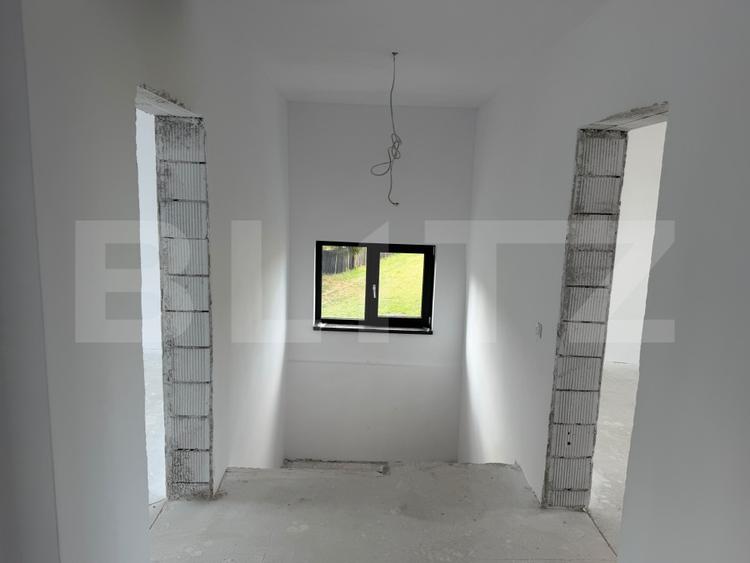 Casă individuală cu 5 camere cu Teren 450 Mp în Electroprecizia