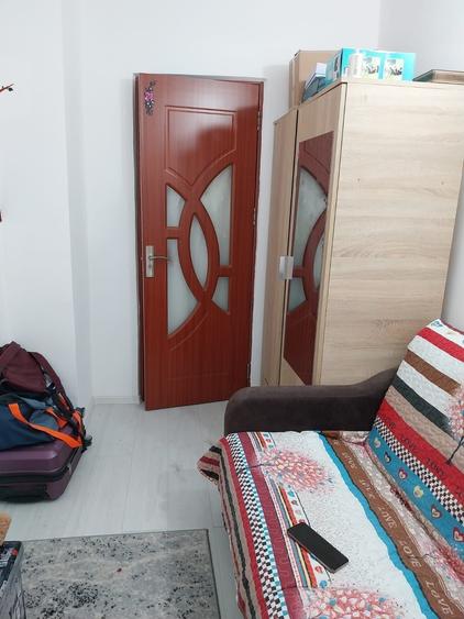 Apartament cu 2 camere semidecomandat în Ruginești