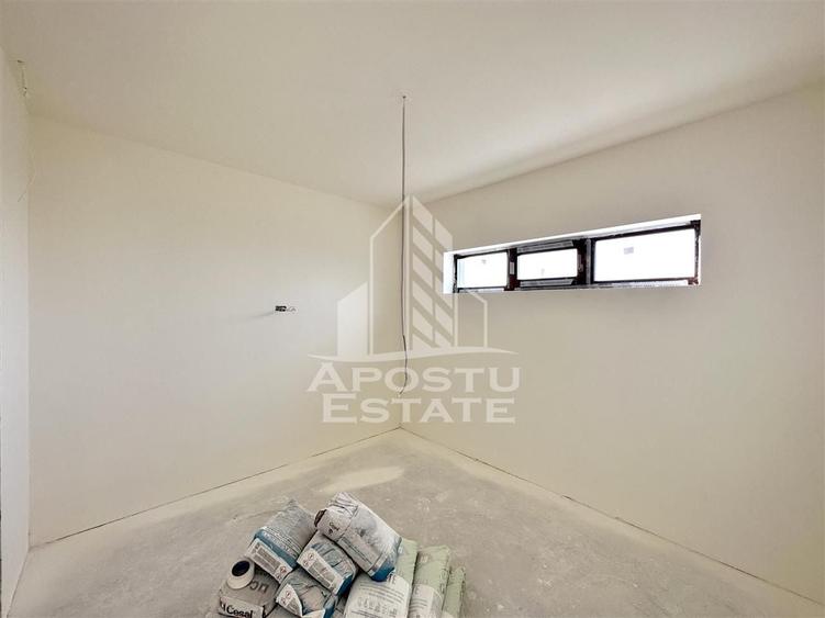 Duplex cu 3 camere cu Canalizare în Sânandrei