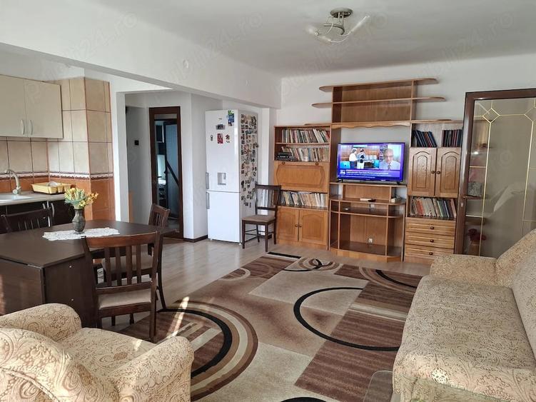 Apartament cu 3 camere semidecomandat în Ultracentral