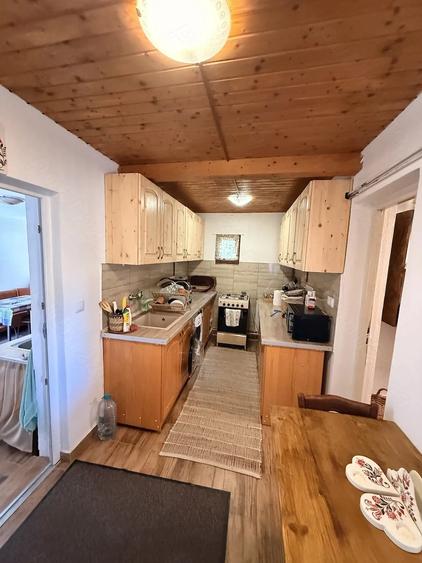 Casă cu 3 camere cu Teren 1500 Mp în Livezeni