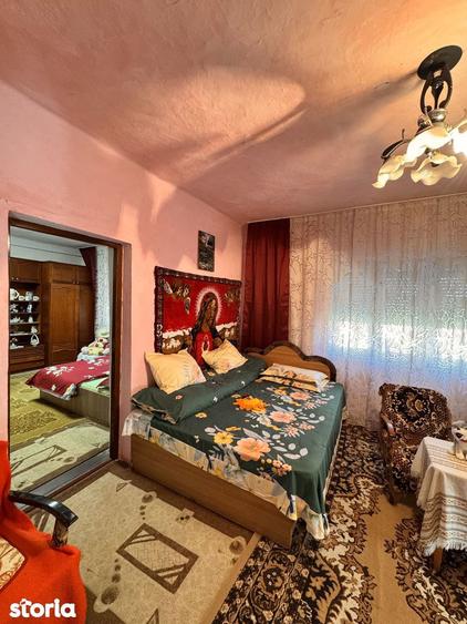 Casă cu 3 camere cu Teren 1413 Mp în Sânnicolau Român